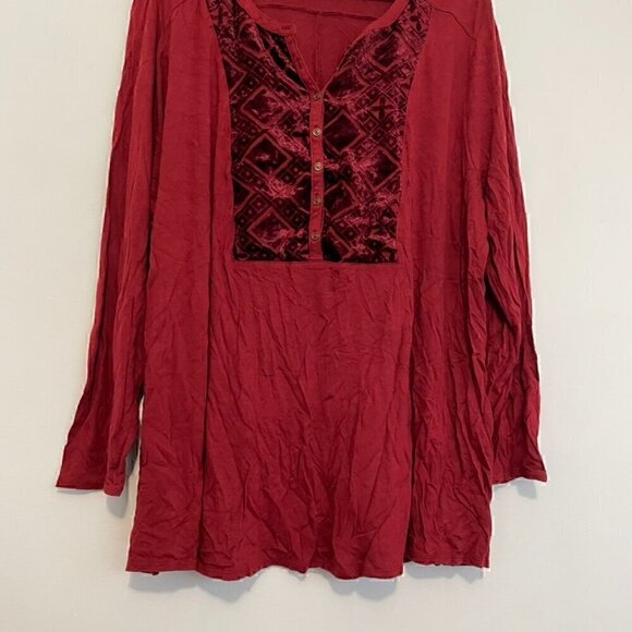 LUCKY BRAND Plus Size Burnout Velvet Bib Henley Top Burgundy Maroon Red Roll Tab - Picture 6 of 14